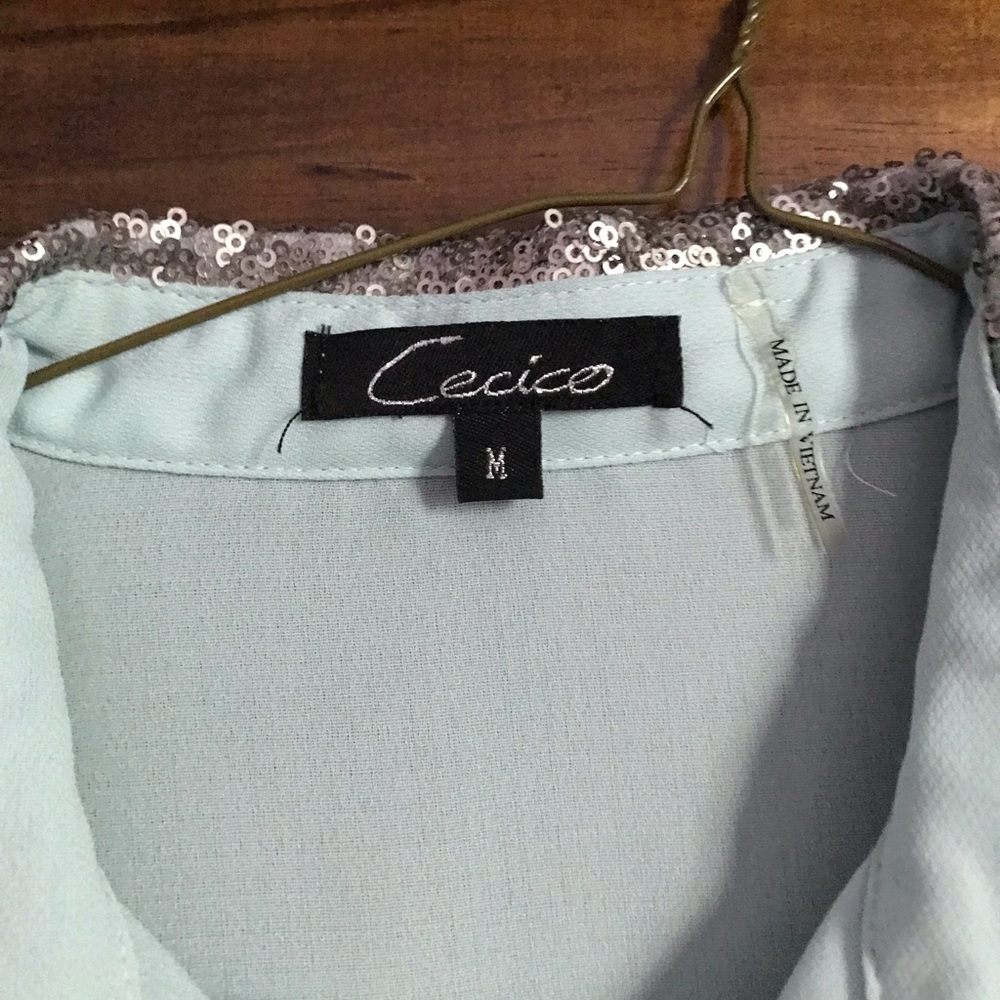 Cecico Button down - Picture 2 of 2